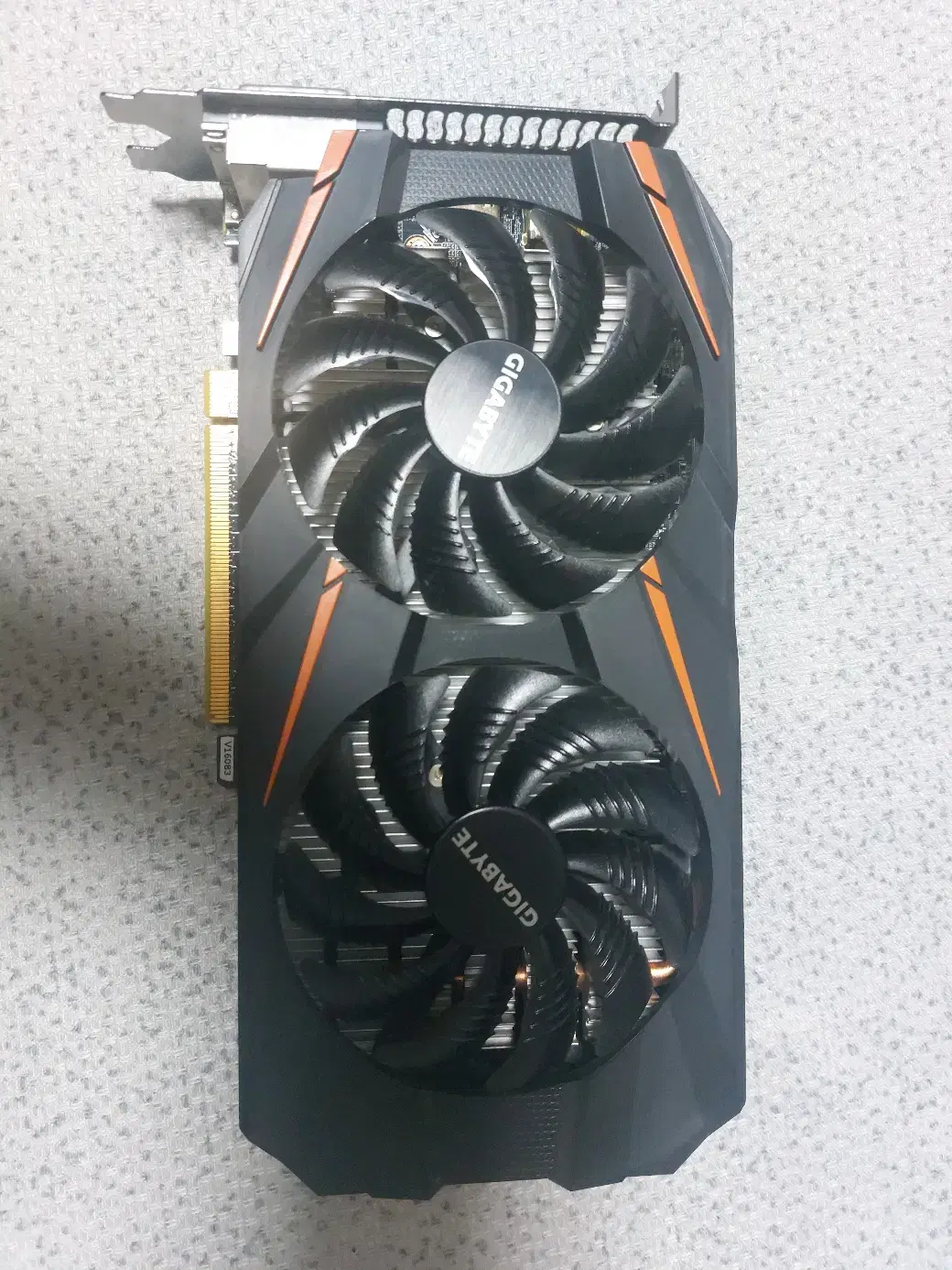 기가바이트 gtx1060 3g 그래픽카드 팝니다.